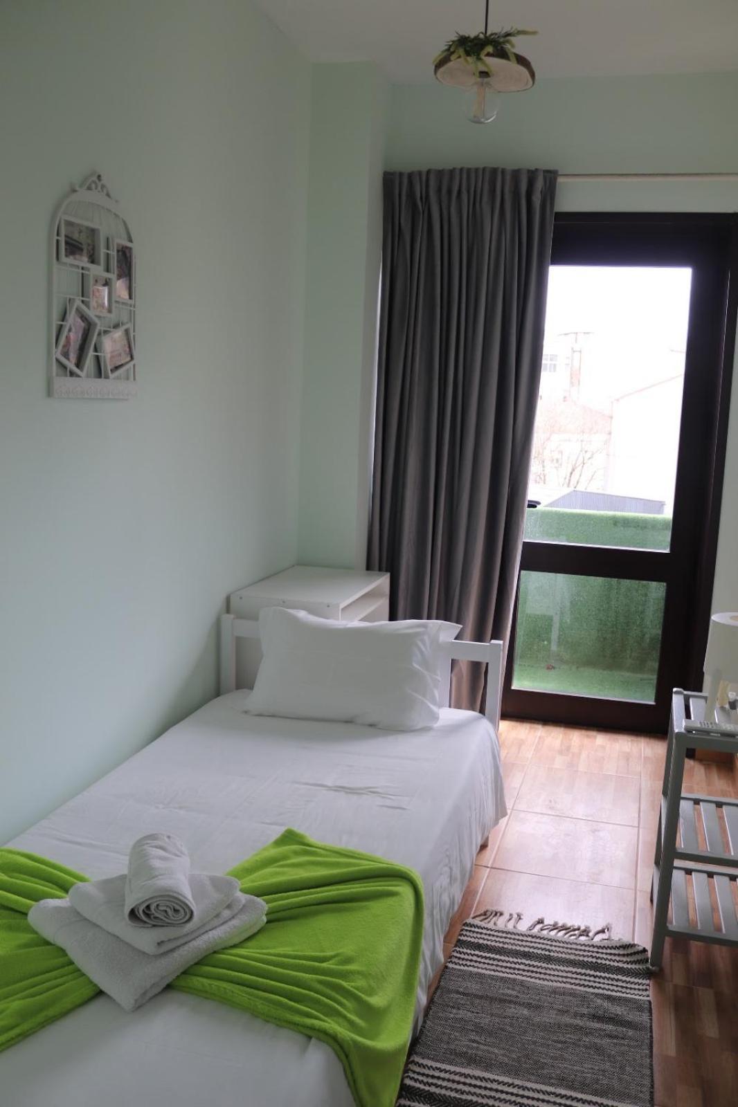 Mirandesa Garden Bed & Breakfast Oporto